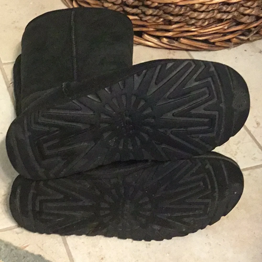 UGG fleece lined